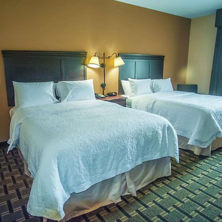 Hampton Inn & Suites Palestine Kültér fotó
