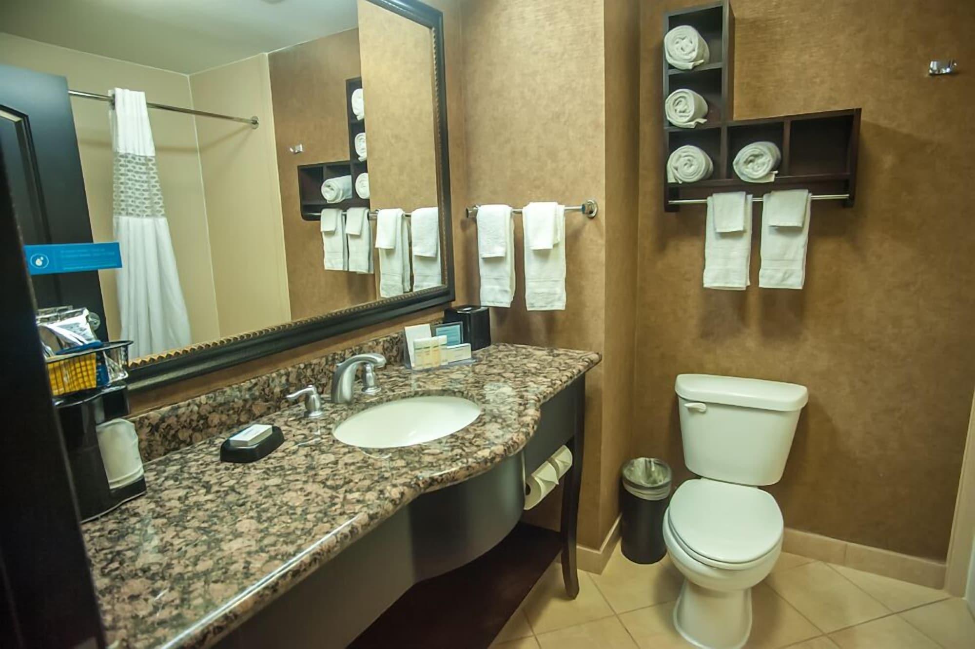 Hampton Inn & Suites Palestine Kültér fotó