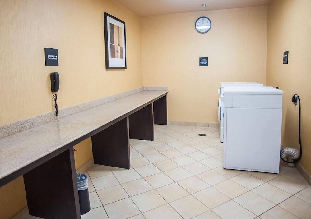 Hampton Inn & Suites Palestine Kültér fotó
